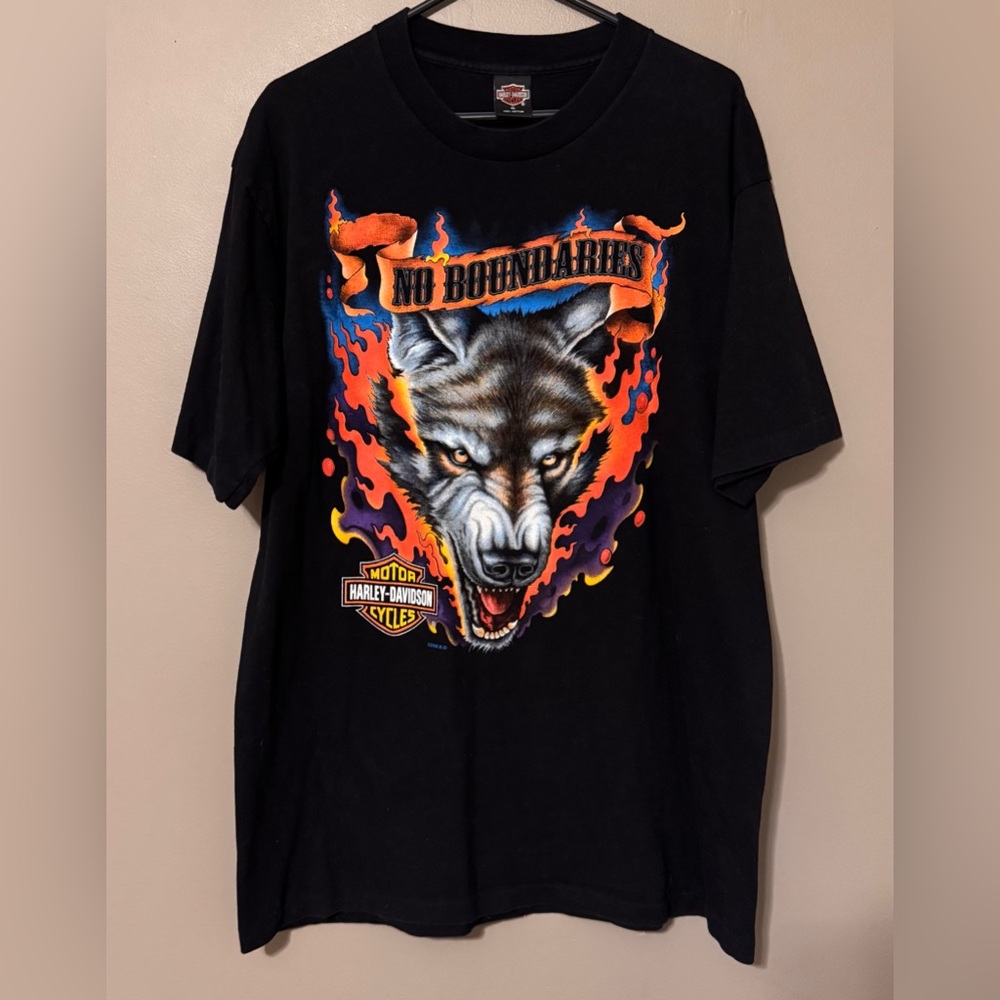 VINTAGE 90s Harley Davidson No Boundaries Wolf Flames Biker Graphic Tee Size XL